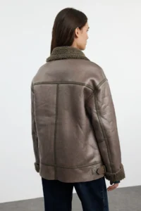TRENDYOLMİLLA Mink Regular Pattern Collar Belt Detailed Plush Suede Biker Jacket Coat - Image 5