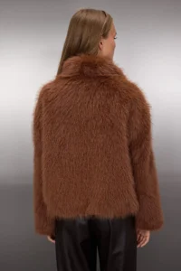 TRENDYOLMİLLA Light Brown Oversized Pattern Fur Coat - Image 4