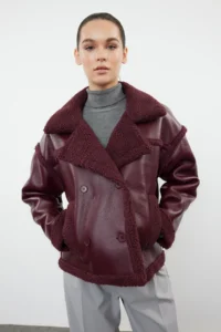 TRENDYOLMİLLA Burgundy Plush Detailed Faux Leather Biker Jacket Coat - Image 10