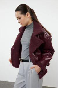 TRENDYOLMİLLA Burgundy Plush Detailed Faux Leather Biker Jacket Coat - Image 9