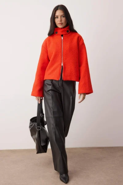 TWOAW25MO00086-RED_1