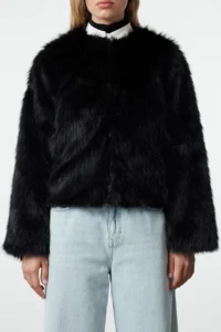 TRENDYOLMİLLA Black Oversized Pattern Fur Coat - Image 8