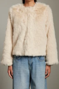 TRENDYOLMİLLA Ecru Oversized Pattern Fur Coat - Image 8