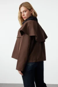 TRENDYOLMİLLA Brown Shoulder and Collar Detailed cloaked Oversized Thin Jacket Coat - Image 5