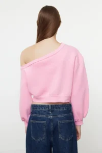 TRENDYOLMİLLA PINK Regular Pattern Thick Crop Asymmetric Collar Knitting Sweatshirt - Image 6