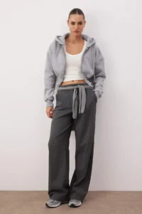 TRENDYOLMİLLA Gray Melange Crop Oversized Knitting Cardigan/Sweatshirt
