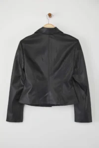 TRENDYOLMİLLA Black Faux Leather Fitted buttoned Jacket - Image 6