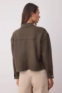 TRENDYOLMİLLA Khaki Gold Button Detailed Suede Shirt Jacket - Image 4