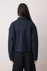 TRENDYOLMİLLA DARK BLUE Pocket Detail Regular DENIM Jacket - Image 4