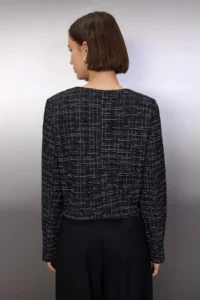 TRENDYOLMİLLA Black Tweed buttoned Regular Knitting Jacket - Image 4