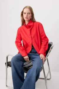 TRENDYOLMİLLA Special Collection Red Collar Detailed Drop Shoulder Shirt - Image 2