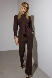 TRENDYOLMİLLA Brown Limited Edition Kravat Detailed Fitted  Shirt - Image 2