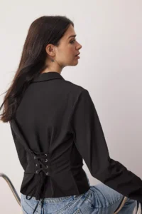 TRENDYOLMİLLA Black Corset Detailed Waist Fitting Shirt