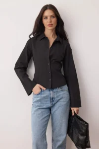 TRENDYOLMİLLA Black Corset Detailed Waist Fitting Shirt - Image 2