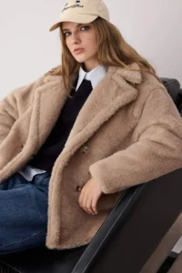TRENDYOLMİLLA Mink FURRY Double breasted Oversized Short Plush Overcoat - Image 2