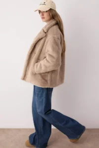TRENDYOLMİLLA Mink FURRY Double breasted Oversized Short Plush Overcoat - Image 5