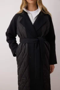 TRENDYOLMİLLA Black Quilted Detailed Double breasted Oversized LONG Overcoat - Image 5