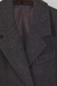TRENDYOLMİLLA Dark Gray Diagonel Mono Closure Fitted Short Bowl Overcoat - Image 8