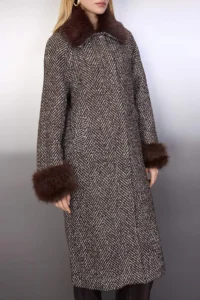 TRENDYOLMİLLA Brown Fur Detailed herringbone Mono Closure Oversized LONG Bowl Overcoat - Image 3