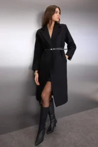 TRENDYOLMİLLA Black Leather Arched Diagonel Patterned Mono Closure Regular Midi Bowl Overcoat - Image 3