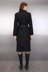 TRENDYOLMİLLA Black Leather Arched Diagonel Patterned Mono Closure Regular Midi Bowl Overcoat - Image 5