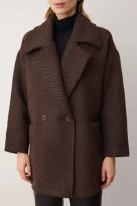 TRENDYOLMİLLA Brown Oversized Diagonel Mono Closure Midi Bowl Overcoat - Image 3