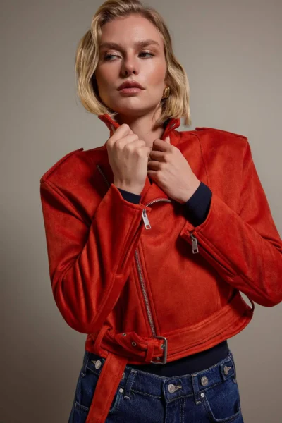 TWOAW26MO00017-RED_1