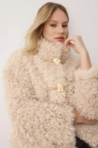 TRENDYOLMİLLA Ecru Regular Pattern Shepherd's Closure Fur Coat - Image 2