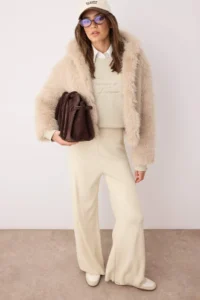 TRENDYOLMİLLA Beige Oversized Pattern Hooded Fur Coat - Image 2