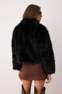TRENDYOLMİLLA Black Regular Pattern Fur Biker Jacket Coat - Image 4
