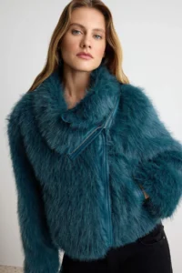 TRENDYOLMİLLA Green Regular Pattern Fur Biker Jacket Coat - Image 3