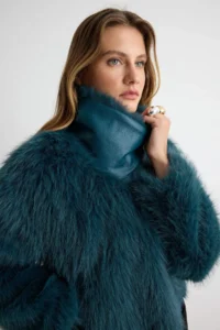 TRENDYOLMİLLA Green Regular Pattern Fur Biker Jacket Coat - Image 4