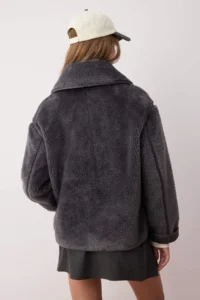 TRENDYOLMİLLA Anthracite Oversized Pattern Plush Coat - Image 4