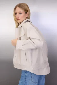 TRENDYOLMİLLA Ecru Oversized Pattern Skirt Ucu removable Faux Leather Thin Jacket Coat - Image 4
