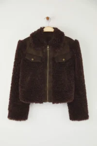 TRENDYOLMİLLA Brown Regular Pattern Suede Detailed Fur Jacket Coat - Image 6