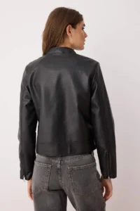 TRENDYOLMİLLA Black Fitted Pattern Faux Leather Biker Thin Jacket Coat - Image 4
