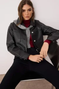 TRENDYOLMİLLA Black Regular Pattern Faux Leather Thin Jacket Coat - Image 3