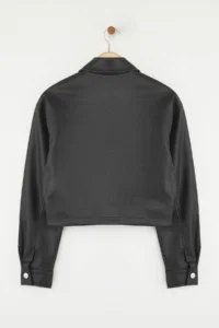 TRENDYOLMİLLA Black Regular Pattern Faux Leather Thin Jacket Coat - Image 7
