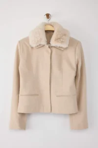 TRENDYOLMİLLA Ecru Regular Pattern Collar FURRY Bowl Jacket Coat - Image 6