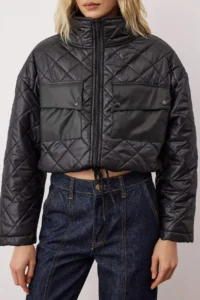 TRENDYOLMİLLA Black Regular Pattern Faux Leather Pocket Detail Quilted Coat - Image 4