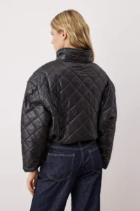 TRENDYOLMİLLA Black Regular Pattern Faux Leather Pocket Detail Quilted Coat - Image 5