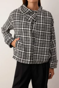 TRENDYOLMİLLA Multicolored Regular Pattern Weft Plaid Bowl Coat - Image 3