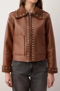 TRENDYOLMİLLA Light Brown Regular Pattern stapler Detailed Coat with Plush Inside - Image 4