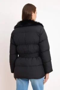 TRENDYOLMİLLA Black Regular Pattern Arched FURRY Coat - Image 4