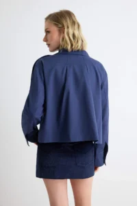 TRENDYOLMİLLA NAVY BLUE Double breasted Oversized Short Trench Coat - Image 6