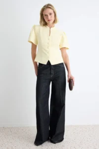 TRENDYOLMİLLA Yellow Fitted Short Sleeve Blazer Jacket - Image 3
