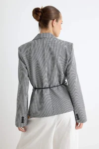 TRENDYOLMİLLA Black WHITE Checkered Arched Blazer Jacket - Image 4