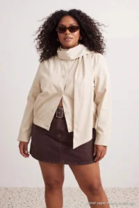 TRENDYOLMİLLA Beige Oversized Shawl Collar Mono Closure Plus Size Short Trench Coat