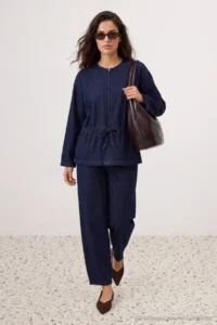 TRENDYOLMİLLA DARK BLUE Crew Neck Beli Shirred DENIM Jacket - Image 2