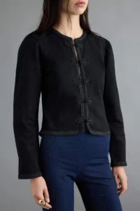 TRENDYOLMİLLA Black Fancy Button Detailed DENIM Jacket - Image 4